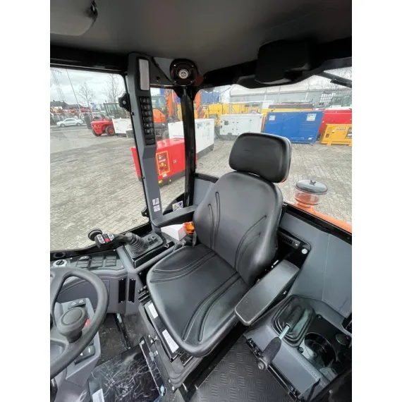 Cargadora sobre ruedas Develon / Doosan DL 65-7