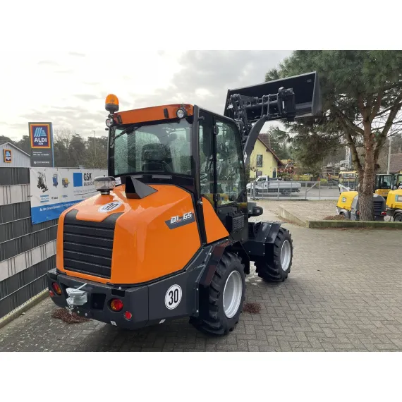 Cargadora sobre ruedas Develon / Doosan DL 65-7