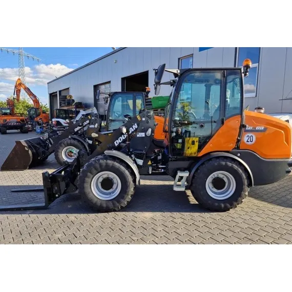 Cargadora de ruedas Develon / Doosan DL 80-7
