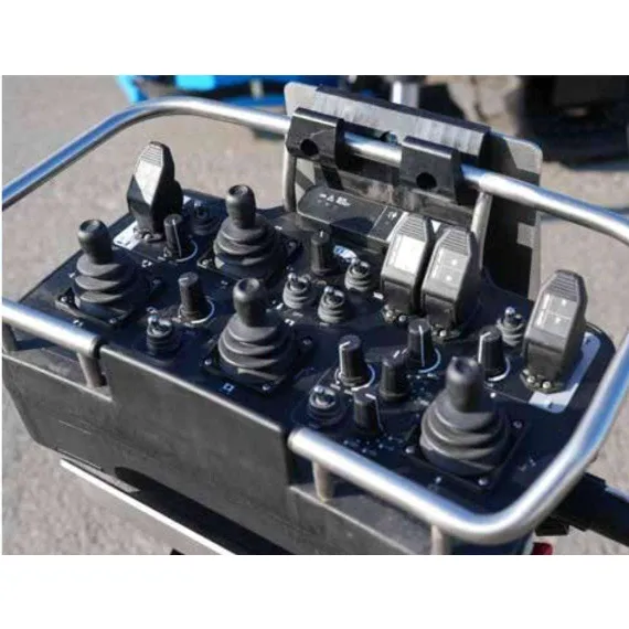 Equipo de perforación de doble cabezal ADLER B 200 - Potente solución para energía geotérmica e ingeniería civil especializada