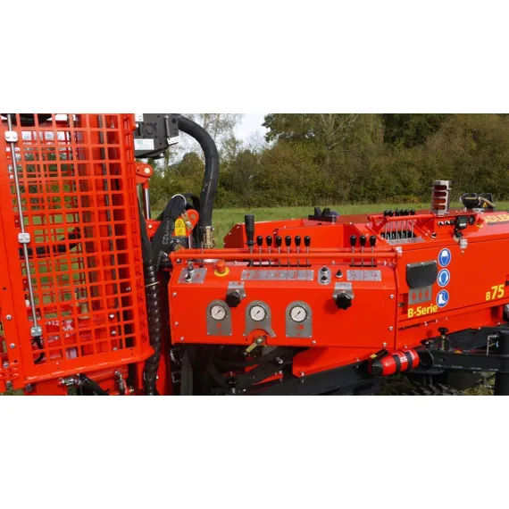 Equipo de perforación ADLER B75 Potencia compacta para trabajos de perforación exigentes Energía geotérmica y perforación de pozos