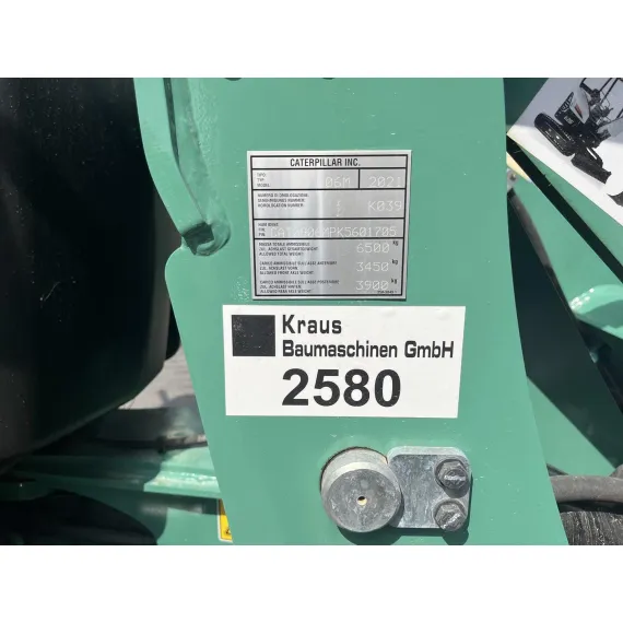 Cargadora sobre ruedas usada Caterpillar 906 M