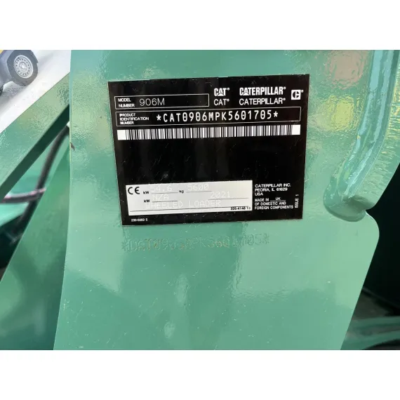 Cargadora sobre ruedas usada Caterpillar 906 M