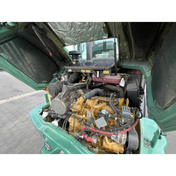 Cargadora sobre ruedas usada Caterpillar 906 M