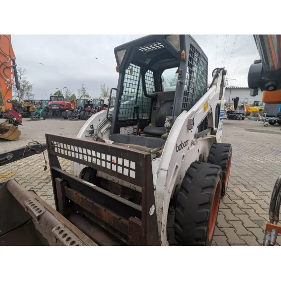 Cargadora compacta Bobcat 773 usada