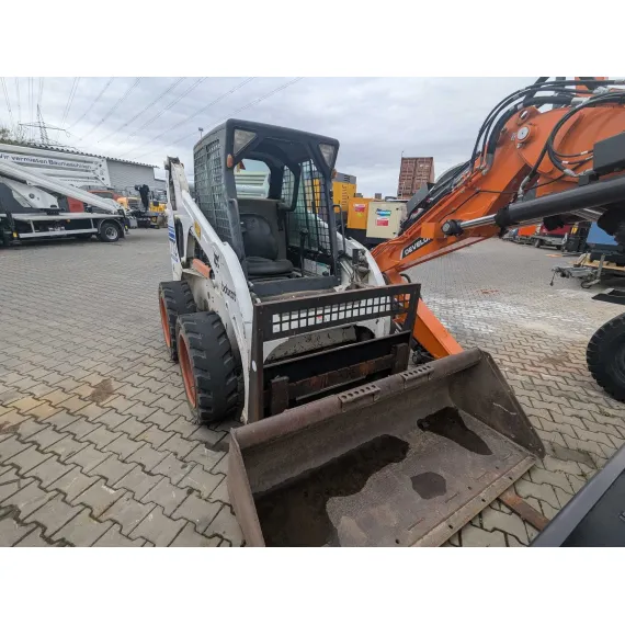 Cargadora compacta Bobcat 773 usada