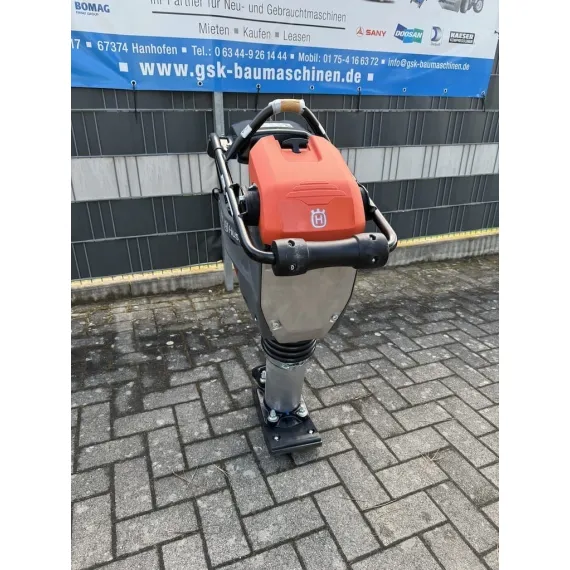 Pisón Husqvarna LT 5005 con pie de 15 cm
