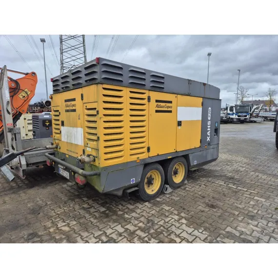 Compresor usado Atlas Copco XAHS 336