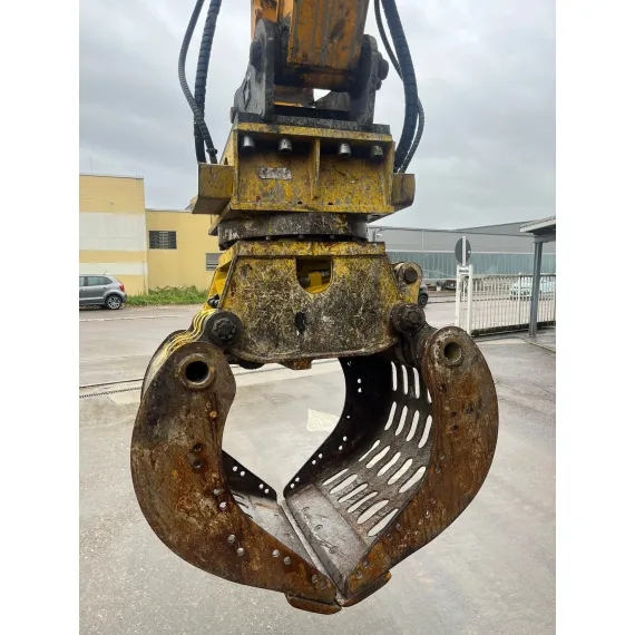 JCB JS145W
