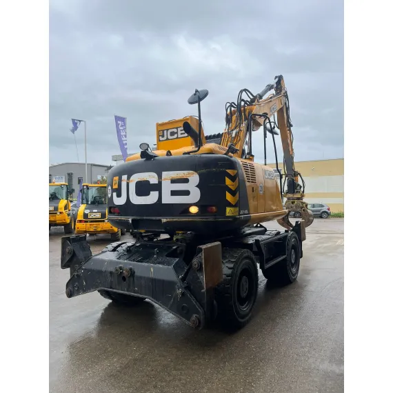 JCB JS145W