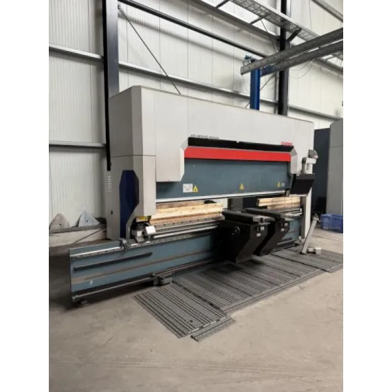 Gebraucht – DURMA AD-SERVO 40220 von 2021 – Abkantpresse