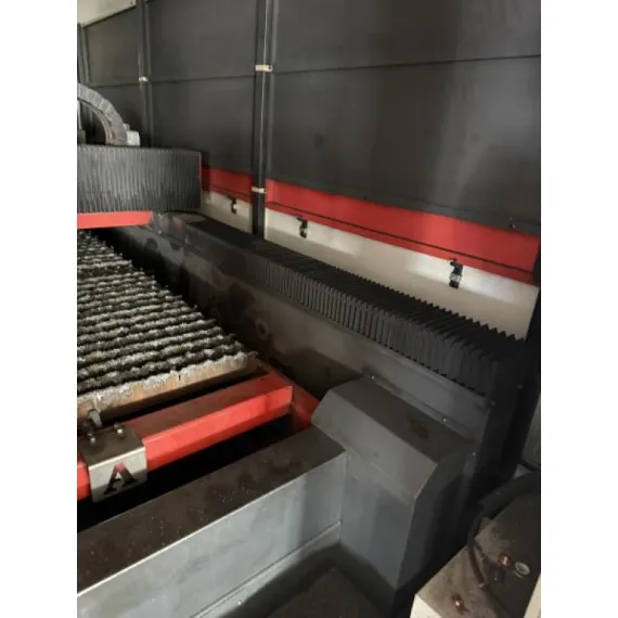 Gebraucht – FARLEY-LASER LAB MARVEL 12000-3015 von 2022 – Laserschneidanlage