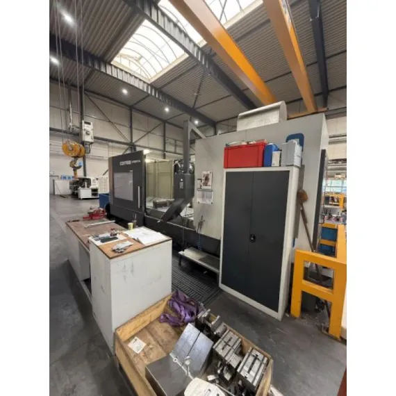 Gebraucht – CORREA XPERTA 25 von 2017 – CNC-Bettfräsmaschine