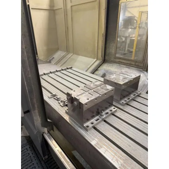 Gebraucht – CORREA XPERTA 25 von 2017 – CNC-Bettfräsmaschine