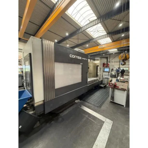 Gebraucht – CORREA XPERTA 25 von 2017 – CNC-Bettfräsmaschine