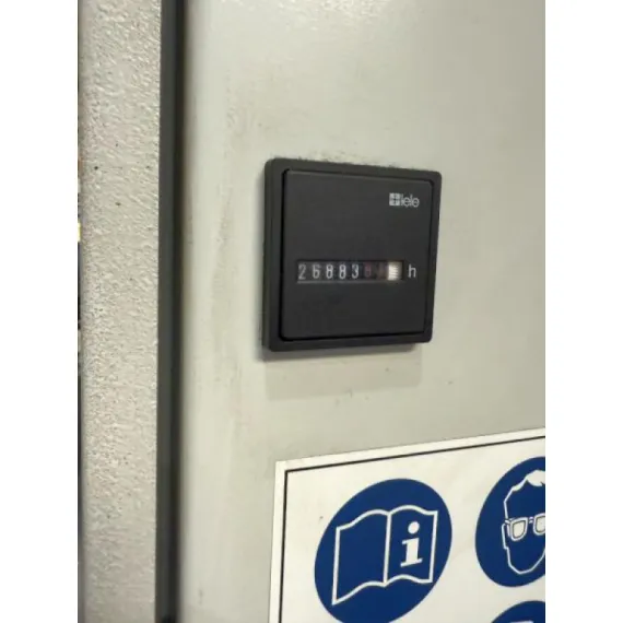 Gebraucht – AXA VCC-1200 von 2009 – CNC-Bearbeitungszentrum