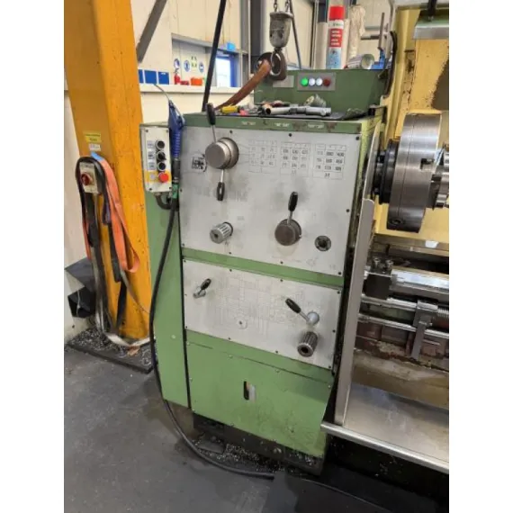 Gebraucht – TUR 630 M SPH 360 – Leit- und Zugspindeldrehmaschine