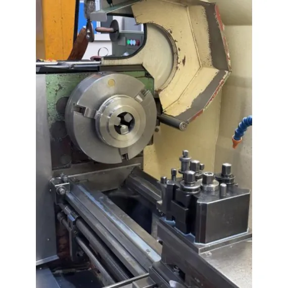 Gebraucht – TUR 630 M SPH 360 – Leit- und Zugspindeldrehmaschine