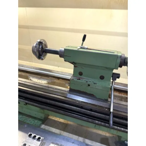 Gebraucht – TUR 630 M SPH 360 – Leit- und Zugspindeldrehmaschine