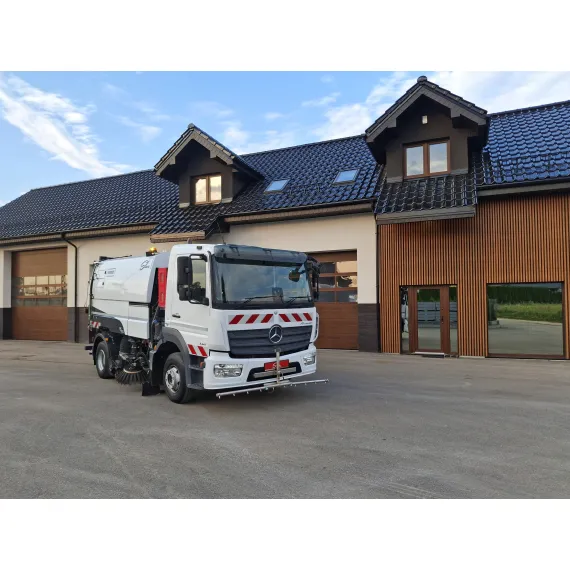 Mercedes-Benz Atego 1021 Zamiatarka Schmidt SK500 Napęd Hydrostatyczny Listwa Wysokiego Ciśnienia Karcher Szczotki Lewa Oraz Prawa Strona 3600 Mth Zamiatarka Uliczna