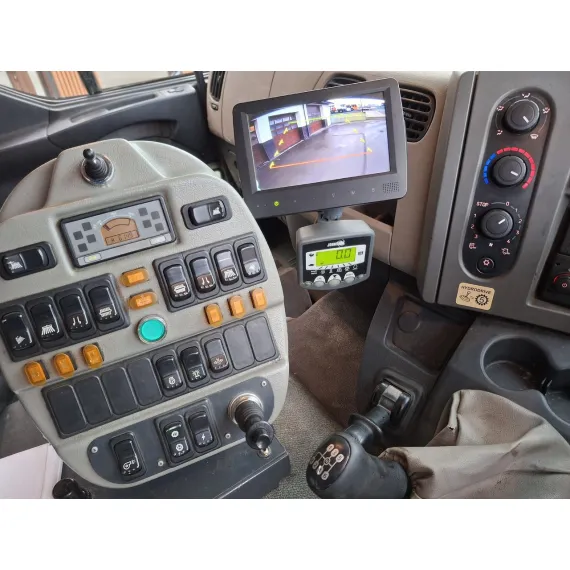 Occasion – Balayeuses – Renault Midlum 220 Johnston – image 13