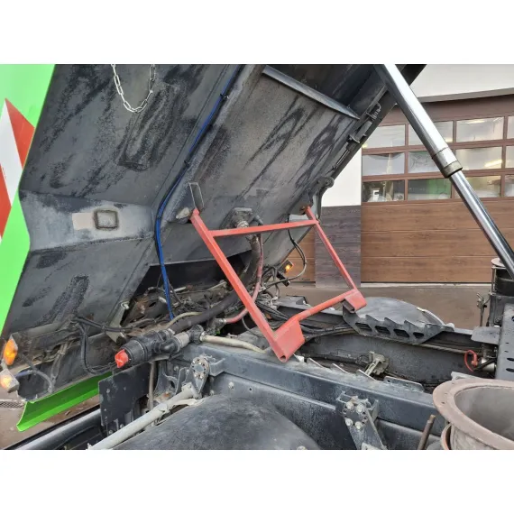 Occasion – Balayeuses – Renault Midlum 220 Johnston – image 16