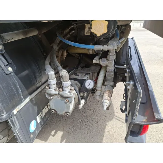 Używany – Zamiatarki – Renault D16 Faun – zdjęcie 15