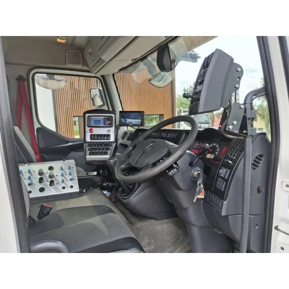 Używany – Zamiatarki – Renault D16 Faun – zdjęcie 24