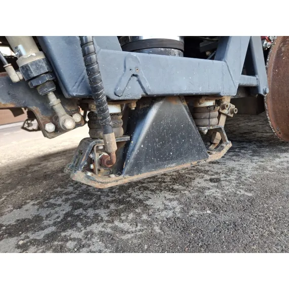 Használt – Seprőgépek – Mercedes-Benz Axor 1823 – kép 11