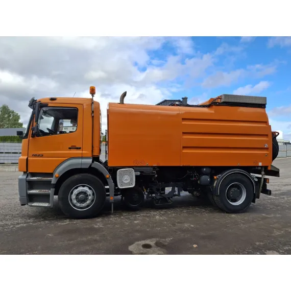 Használt – Seprőgépek – Mercedes-Benz Axor 1823 – kép 14
