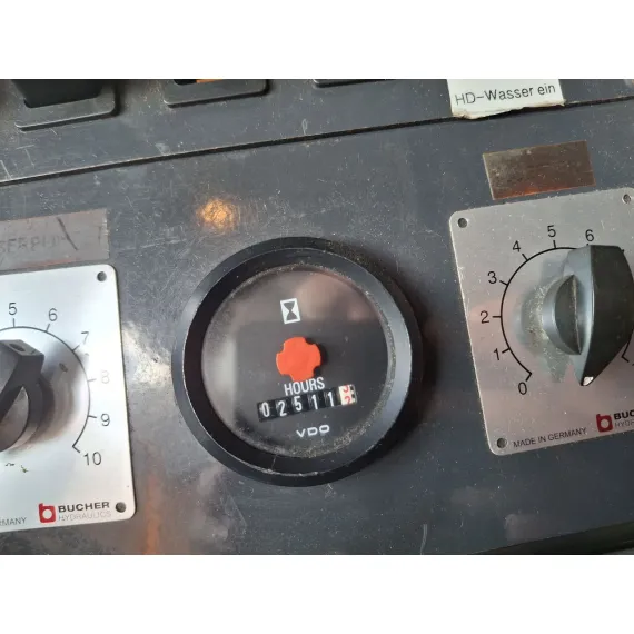 Használt – Seprőgépek – Mercedes-Benz Axor 1823 – kép 27