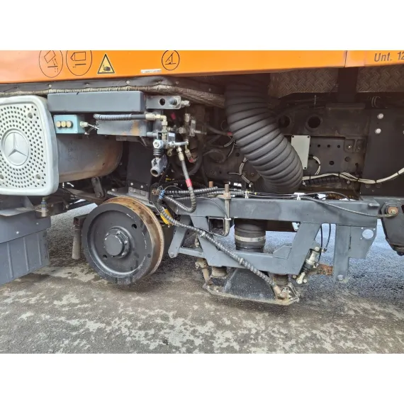 Használt – Seprőgépek – Mercedes-Benz Axor 1823 – kép 7