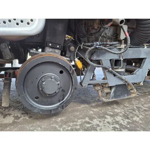 Használt – Seprőgépek – Mercedes-Benz Axor 1823 – kép 8