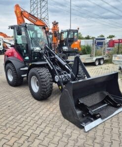 Yanmar V7 HW Radlader 4,5t - Kompakter Allrounder mit Schaufel und Gabelträger