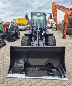 Yanmar V7 HW Radlader 4,5t - Kompakter Allrounder mit Schaufel und Gabelträger